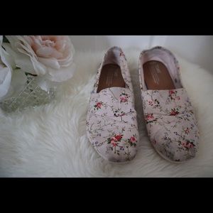 Toms La Vie Est Belle